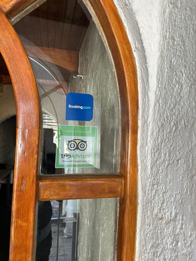 Just Tiffany Guest House & Conference Facility 波切夫斯特鲁姆 外观 照片